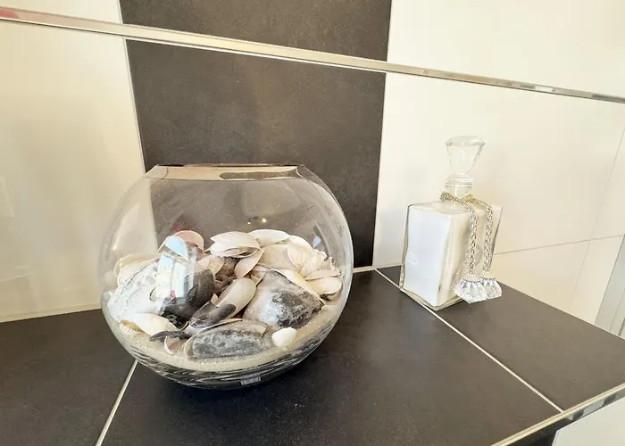 Wilhelmine - 04 Mit Balkon