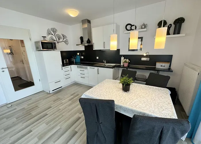 Wilhelmine - 04 Mit Balkon *